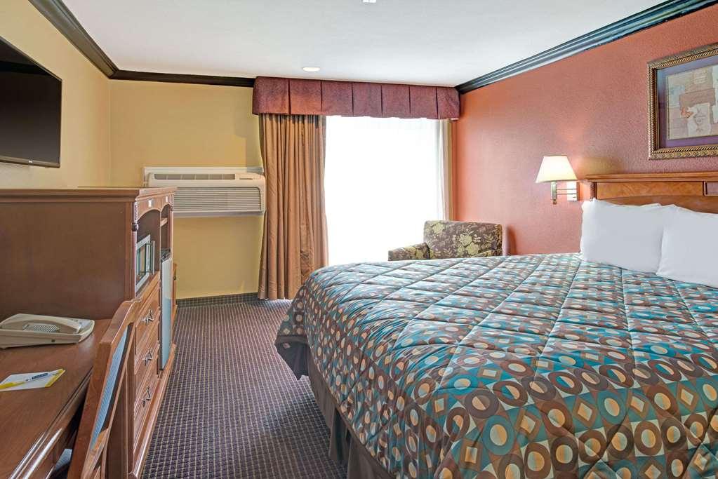 Quality Inn & Suites Sacramento Zewnętrze zdjęcie