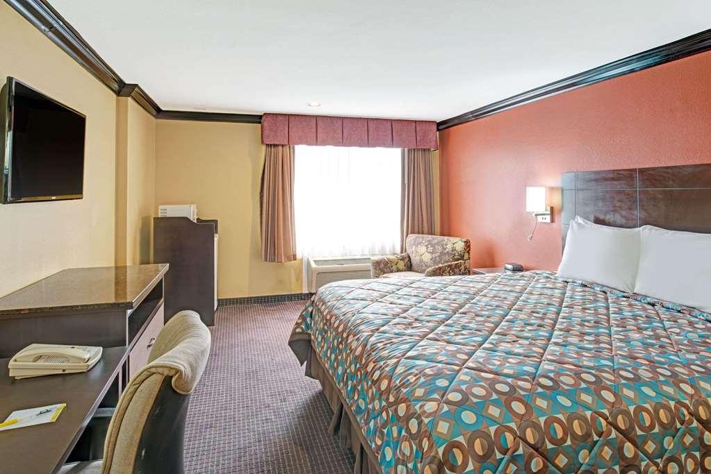 Quality Inn & Suites Sacramento Zewnętrze zdjęcie
