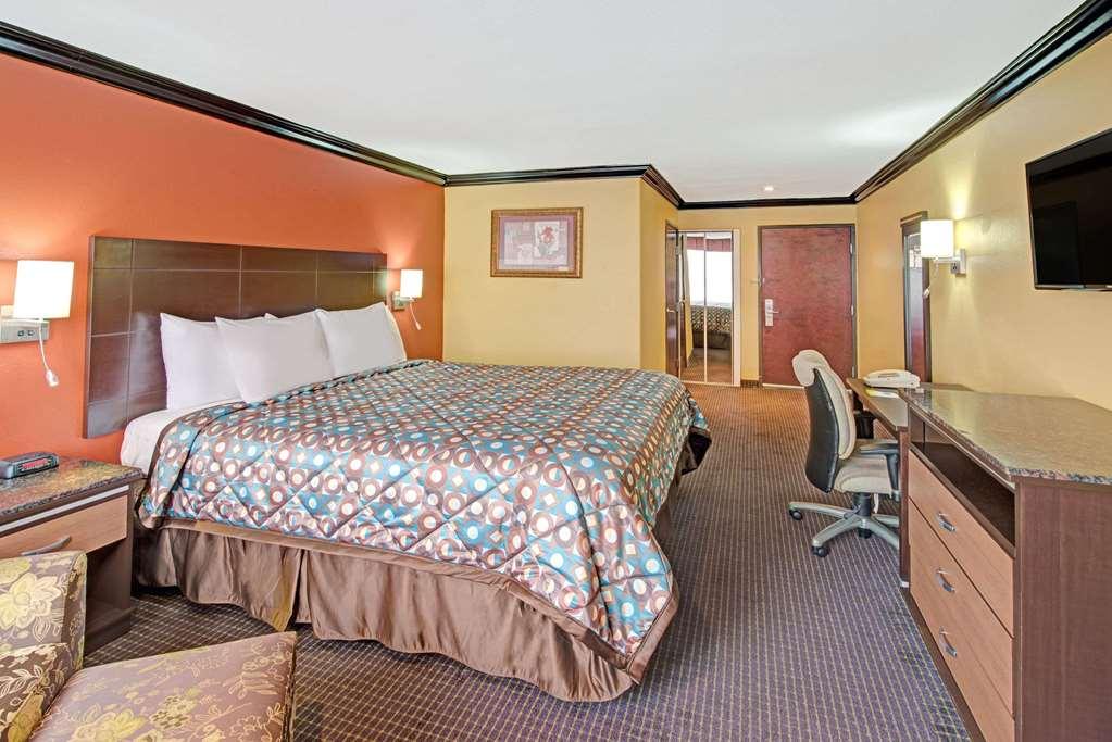 Quality Inn & Suites Sacramento Zewnętrze zdjęcie