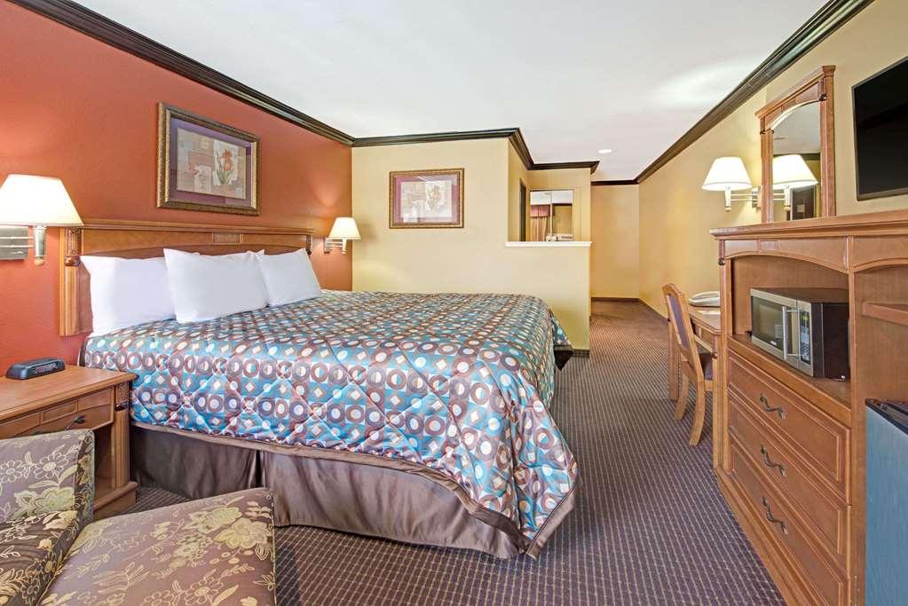 Quality Inn & Suites Sacramento Zewnętrze zdjęcie