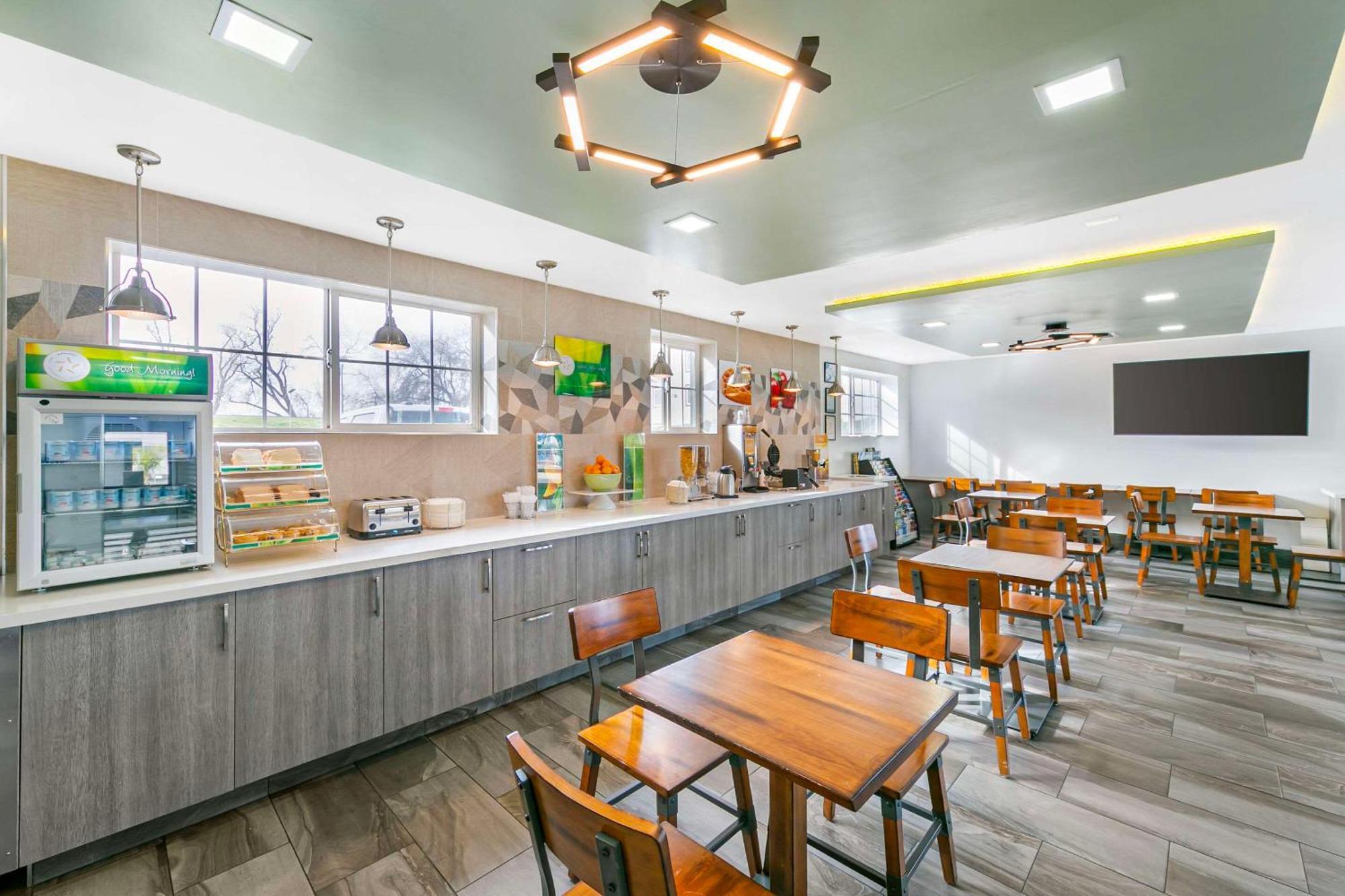 Quality Inn & Suites Sacramento Zewnętrze zdjęcie