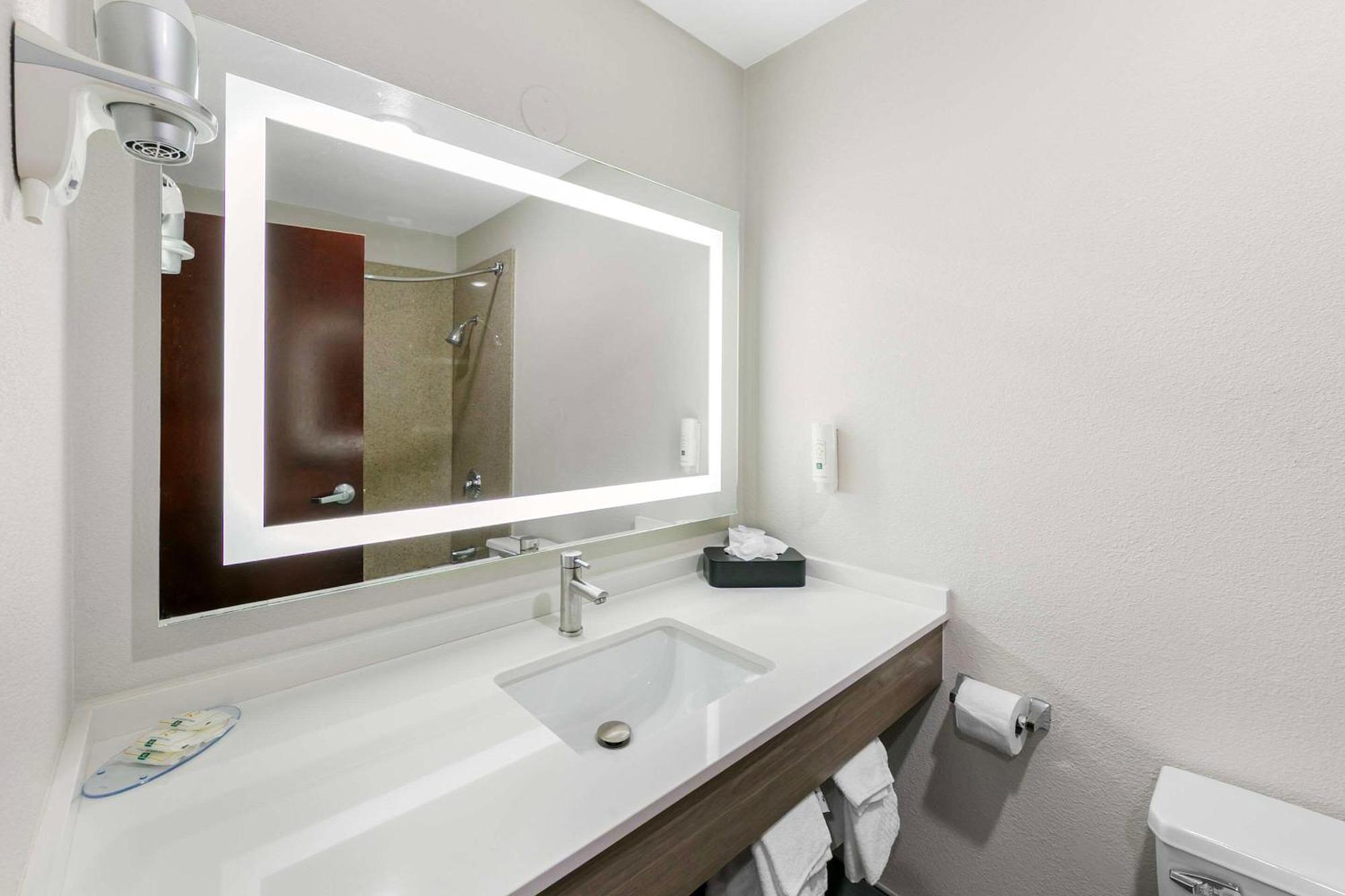 Quality Inn & Suites Sacramento Zewnętrze zdjęcie