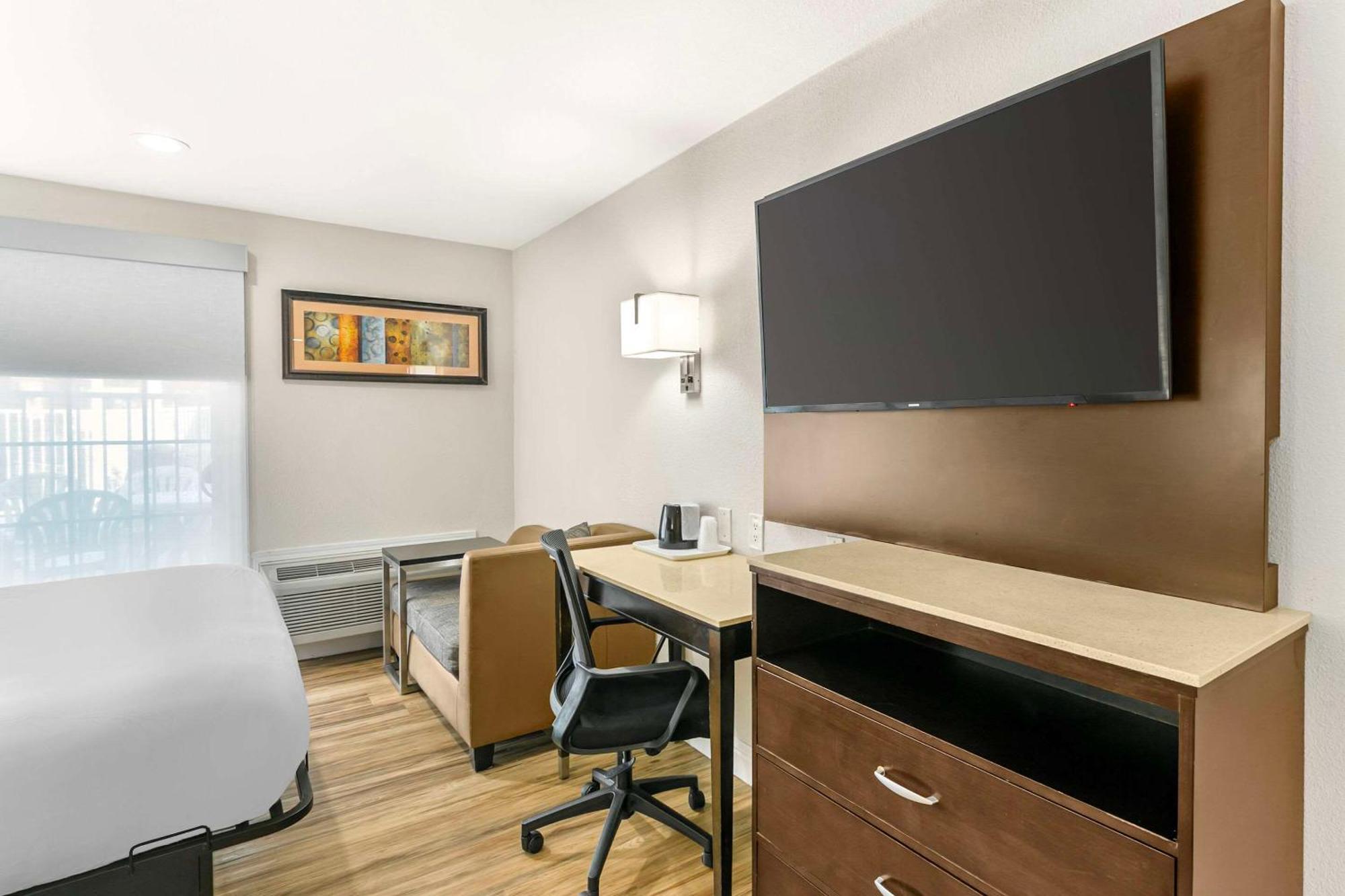 Quality Inn & Suites Sacramento Zewnętrze zdjęcie