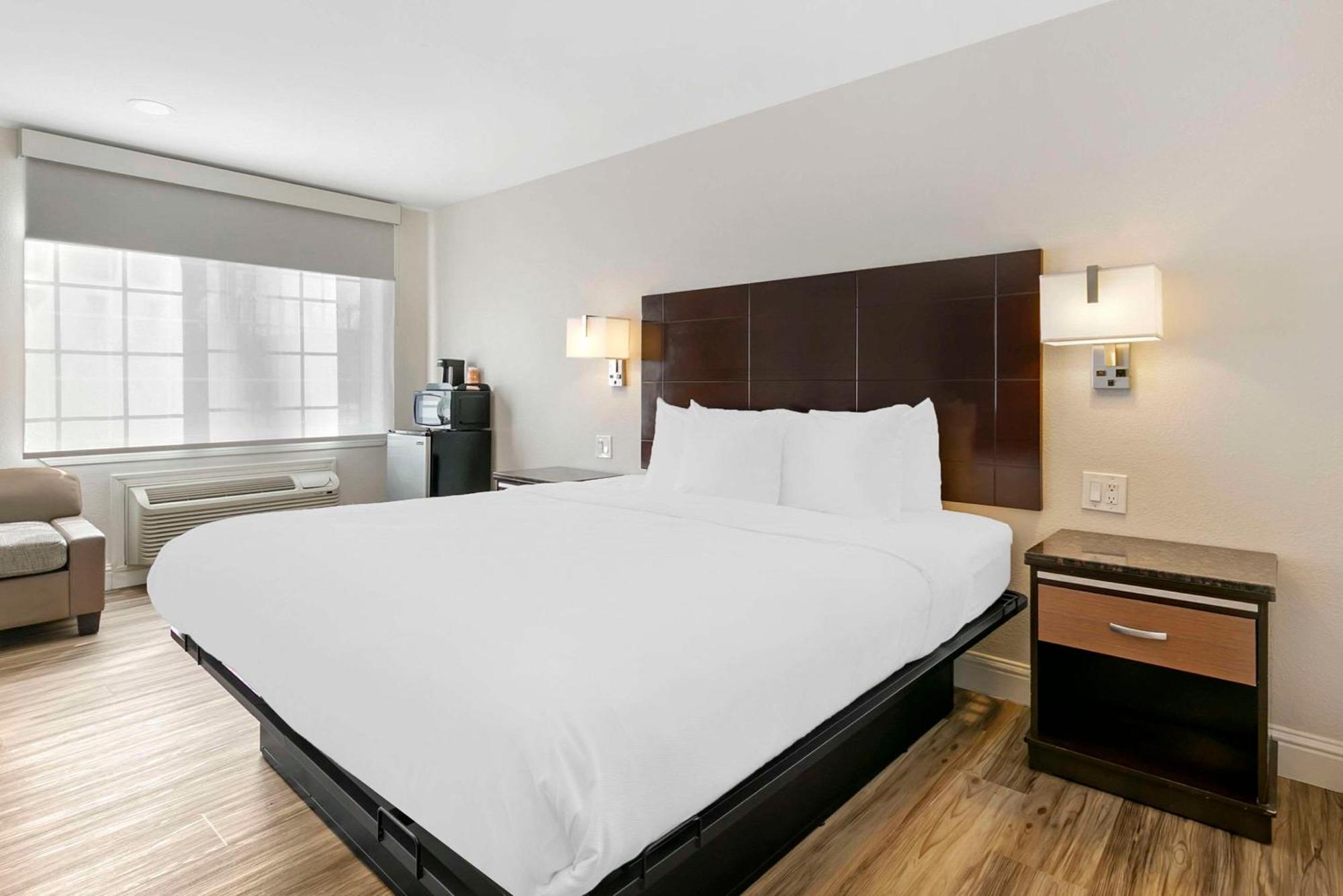 Quality Inn & Suites Sacramento Zewnętrze zdjęcie