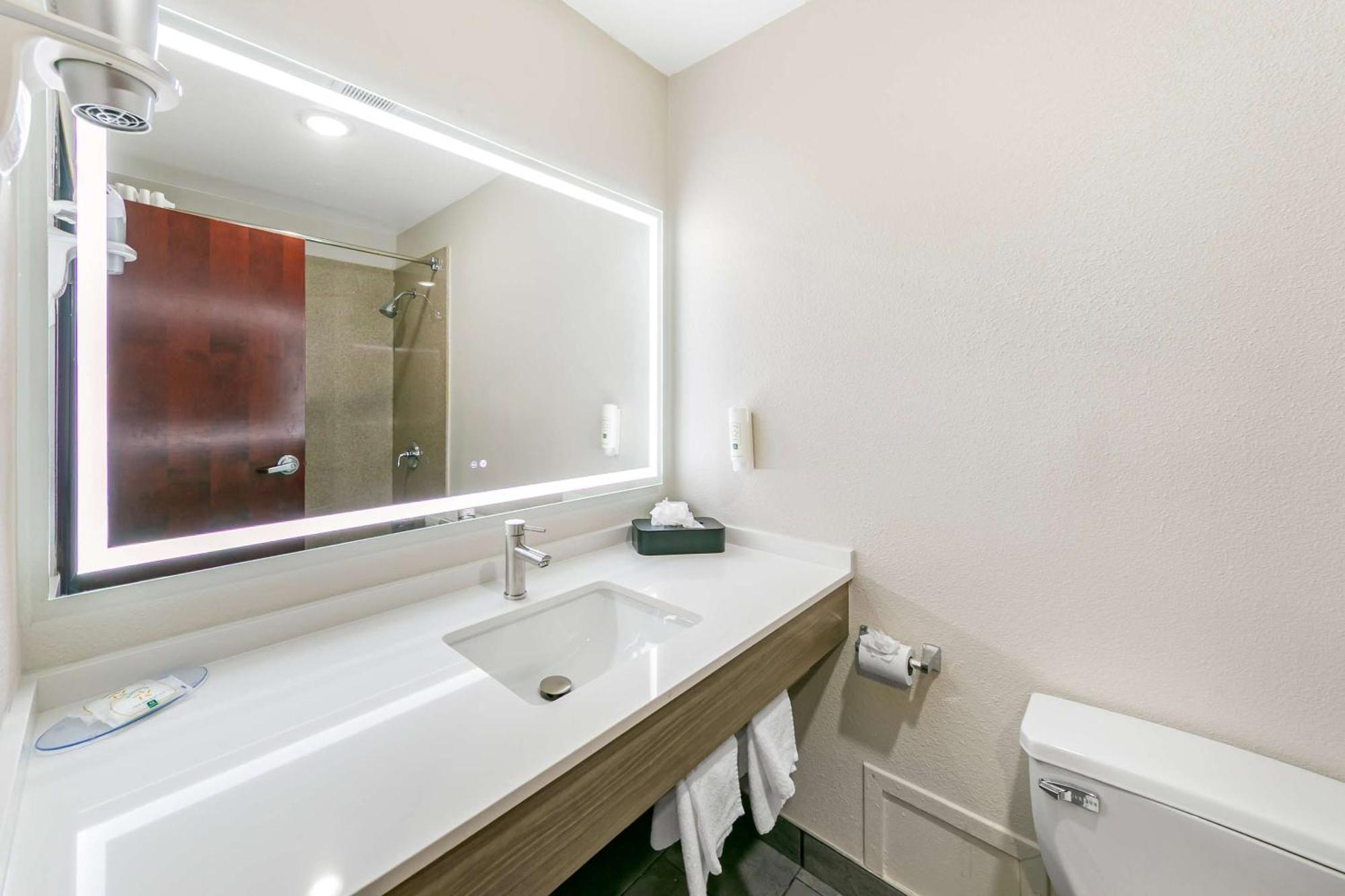 Quality Inn & Suites Sacramento Zewnętrze zdjęcie