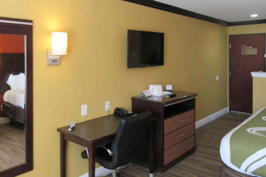 Quality Inn & Suites Sacramento Pokój zdjęcie