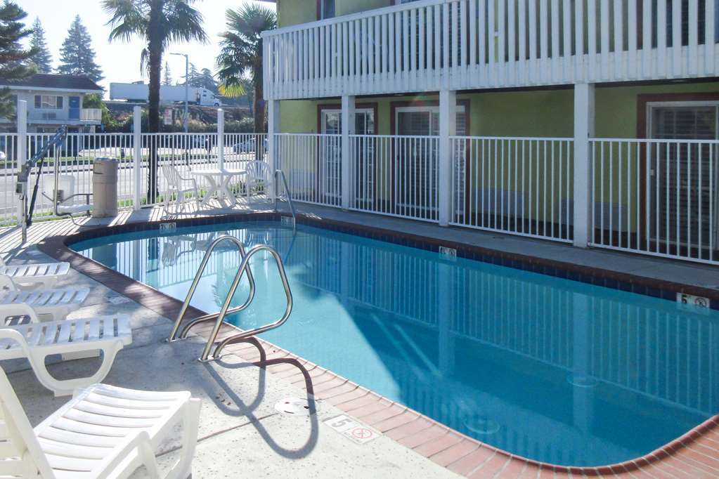Quality Inn & Suites Sacramento Udogodnienia zdjęcie